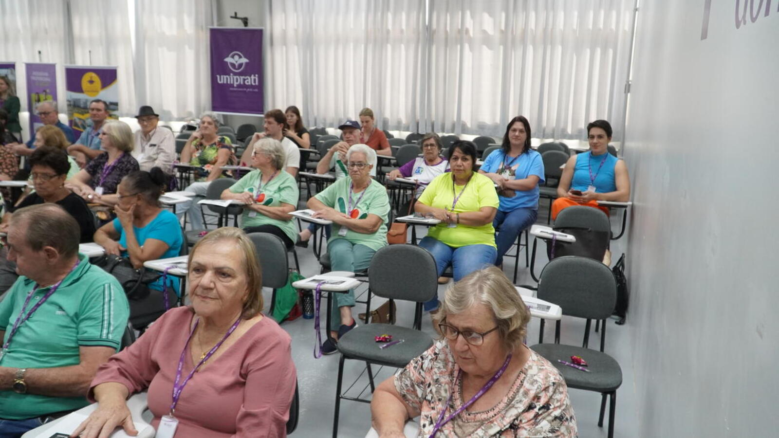 Eles conheceram as estruturas da empresa, e o programa Prati 50+, com vagas de emprego voltadas para pessoas com 50 anos de idade ou mais