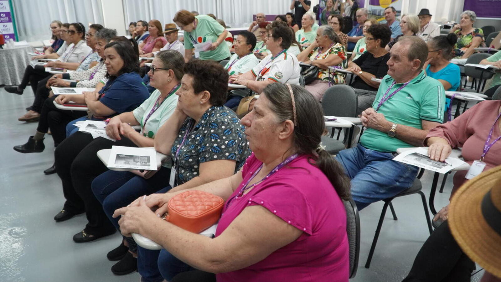 Eles conheceram as estruturas da empresa, e o programa Prati 50+, com vagas de emprego voltadas para pessoas com 50 anos de idade ou mais