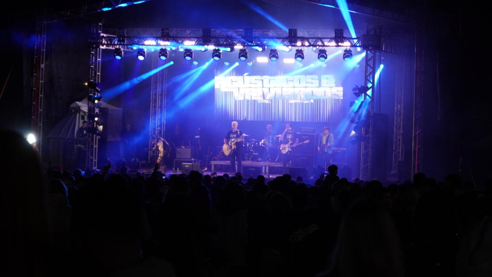 Cerca de 8 mil rockeiros prestigiaram o 4º Tooledo Rock Festival e contagiaram boas energias durante os três dias de evento