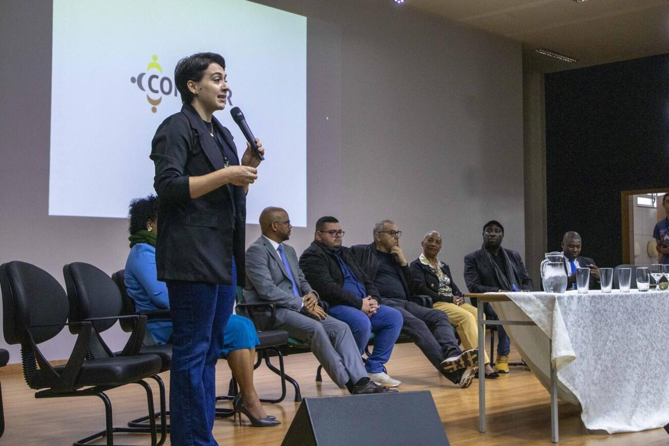 Foram realizadas palestras e apresentação dos selos de certificação para municípios que cumprem metas antirracistas