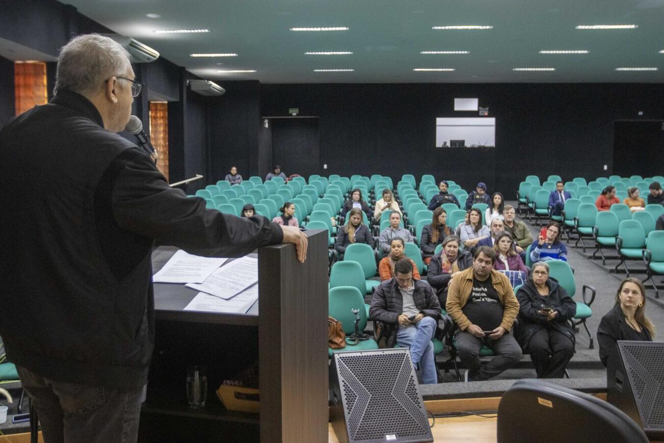 Foram realizadas palestras e apresentação dos selos de certificação para municípios que cumprem metas antirracistas