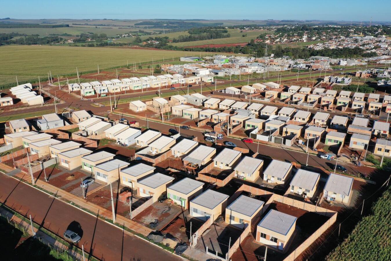 Cerimônia nesta quinta (15), às 9h, formaliza o término da construção de mais 94 casas, totalizando 178 unidades; mais 6 projetos estão em andamento no município