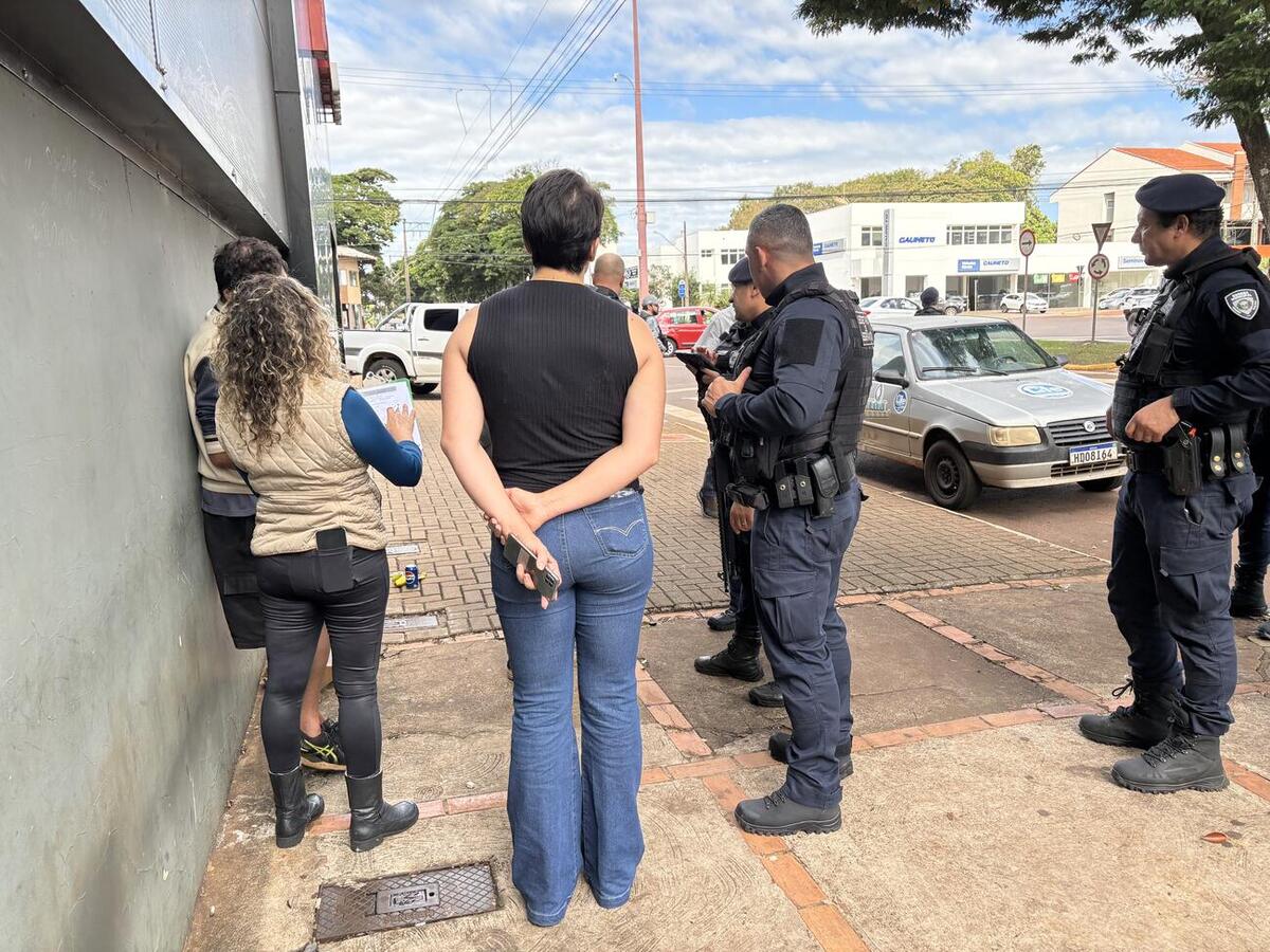 Operação conjunta entre secretarias e Deppen buscou dar encaminhamentos para Saúde, Assistência Social ou emprego para PSRs