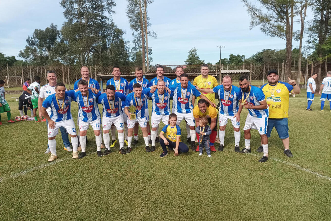 Representado pela equipe CWA Ansolin, campeã da Taça Mauro Maiorki de Futebol Sete, município conquistou vaga para fase macrorregional da categoria 40+