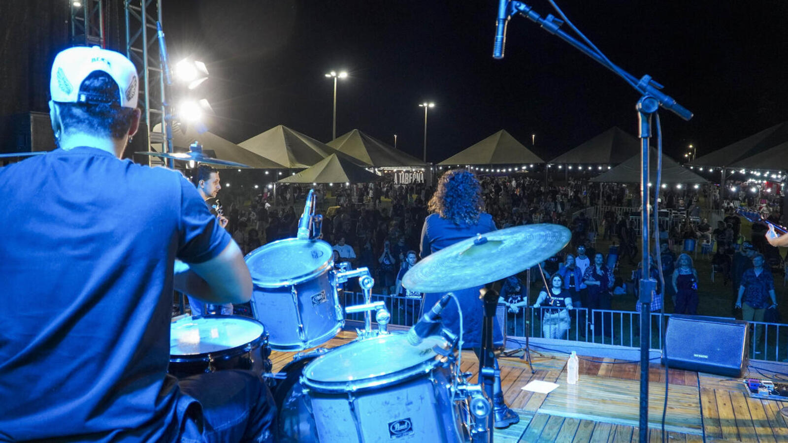 Cerca de 8 mil rockeiros prestigiaram o 4º Tooledo Rock Festival e contagiaram boas energias durante os três dias de evento