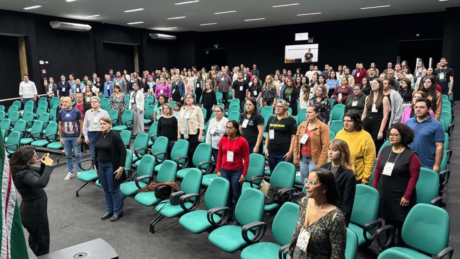 Evento reuniu poder público e sociedade civil para avaliar e propor melhorias ao SUAS no município