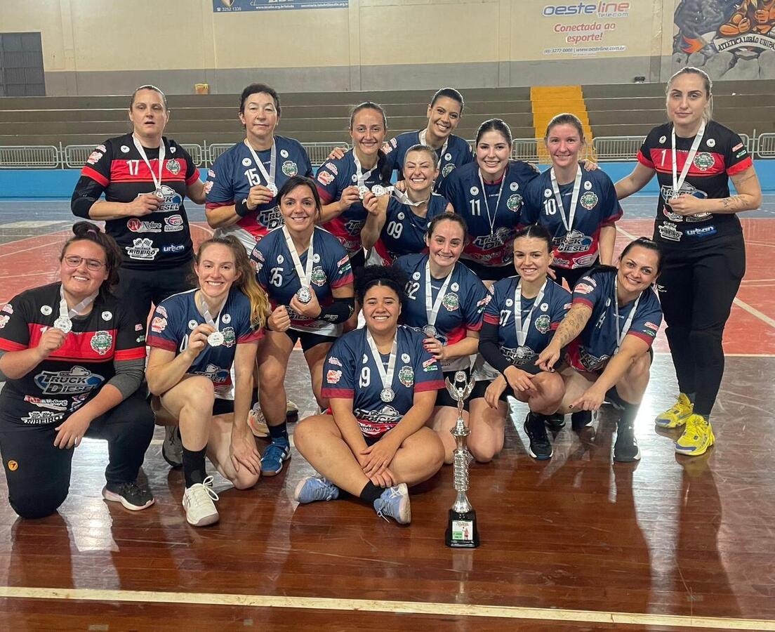 Neste final de semana (31/05 e 01/06) Toledo venceu a Taça Paraná sub-16 de basquete e também realizou a primeira Copa Toledo de Handebol Feminino