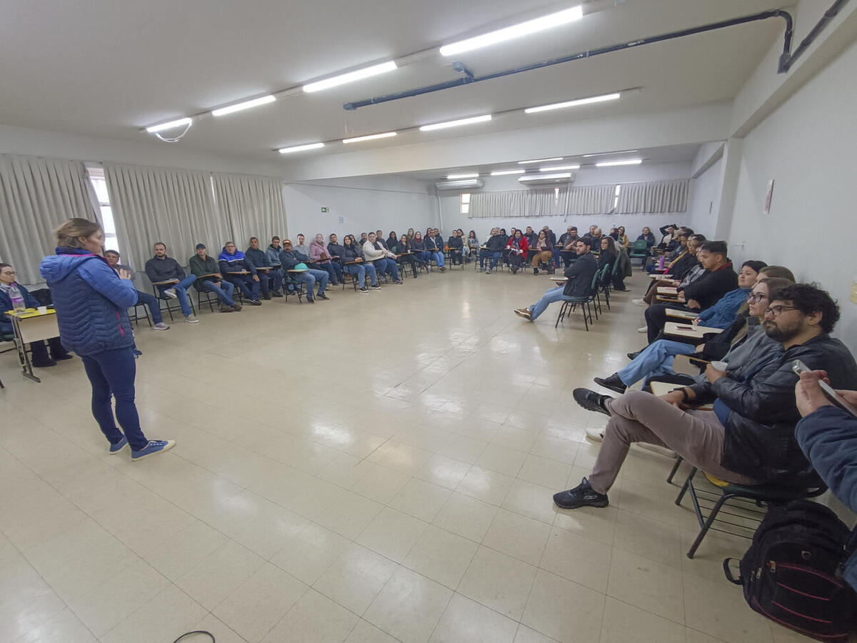 Curso foi realizado na Escola de Administração Pública Municipal e contou com aulas teóricas e práticas