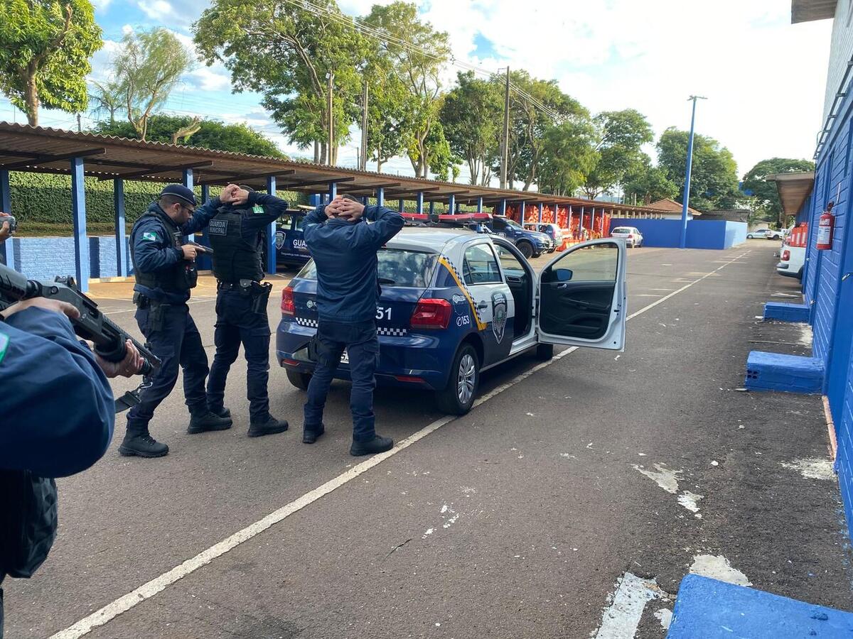 Durante está sexta-feira (13), a Guarda Municipal de Toledo submeteu agentes a uma capacitação com técnicas de abordagem policial e nivelamento do BOU
