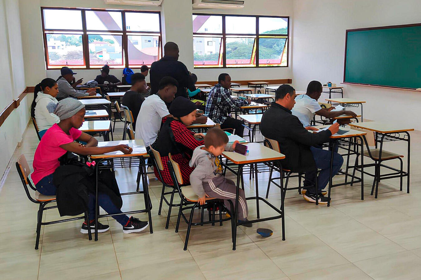 Composta por 44 alunos divididos em duas turmas, capacitação feita em parceria com a Celto/Unioeste, começou no último sábado (21) e terá três meses de duração