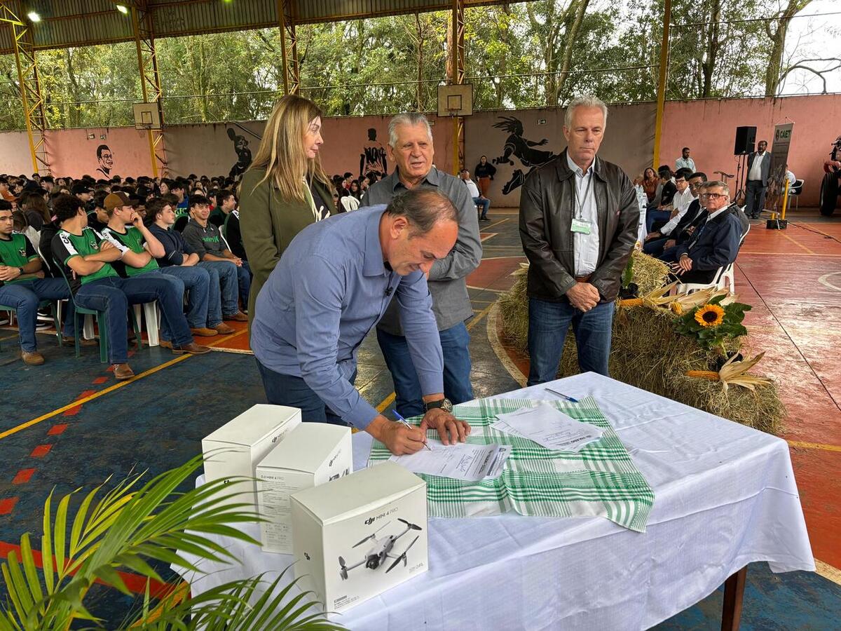 Colégio Agrícola de Toledo recebeu equipamentos novos viabilizados por emenda parlamentar do deputado federal Dilceu Sperafico