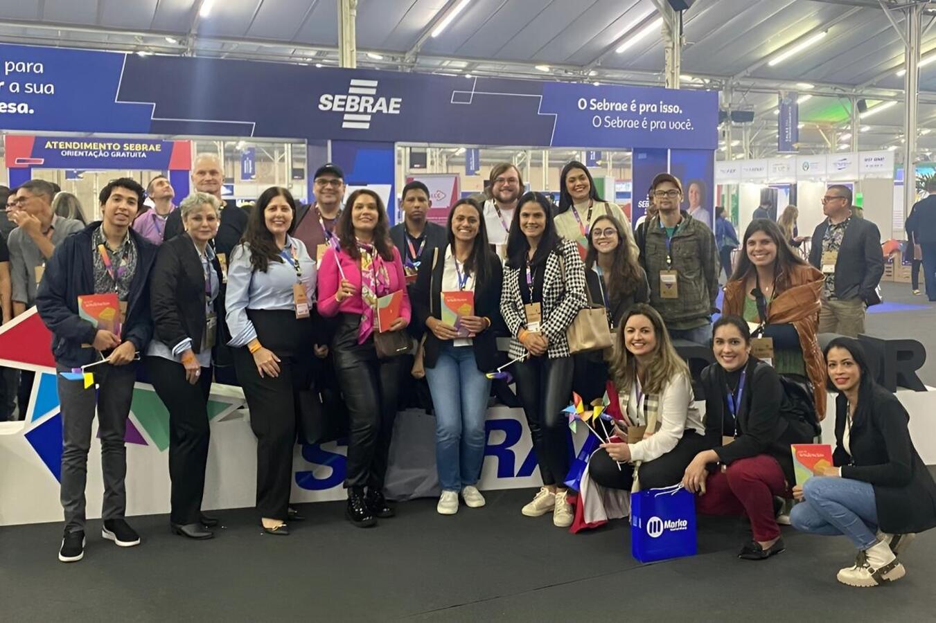 Equipes das secretarias da Mulher e de Desenvolvimento Econômico e Turismo prestigiaram, no último sábado (7), atrações de evento realizado em Cascavel