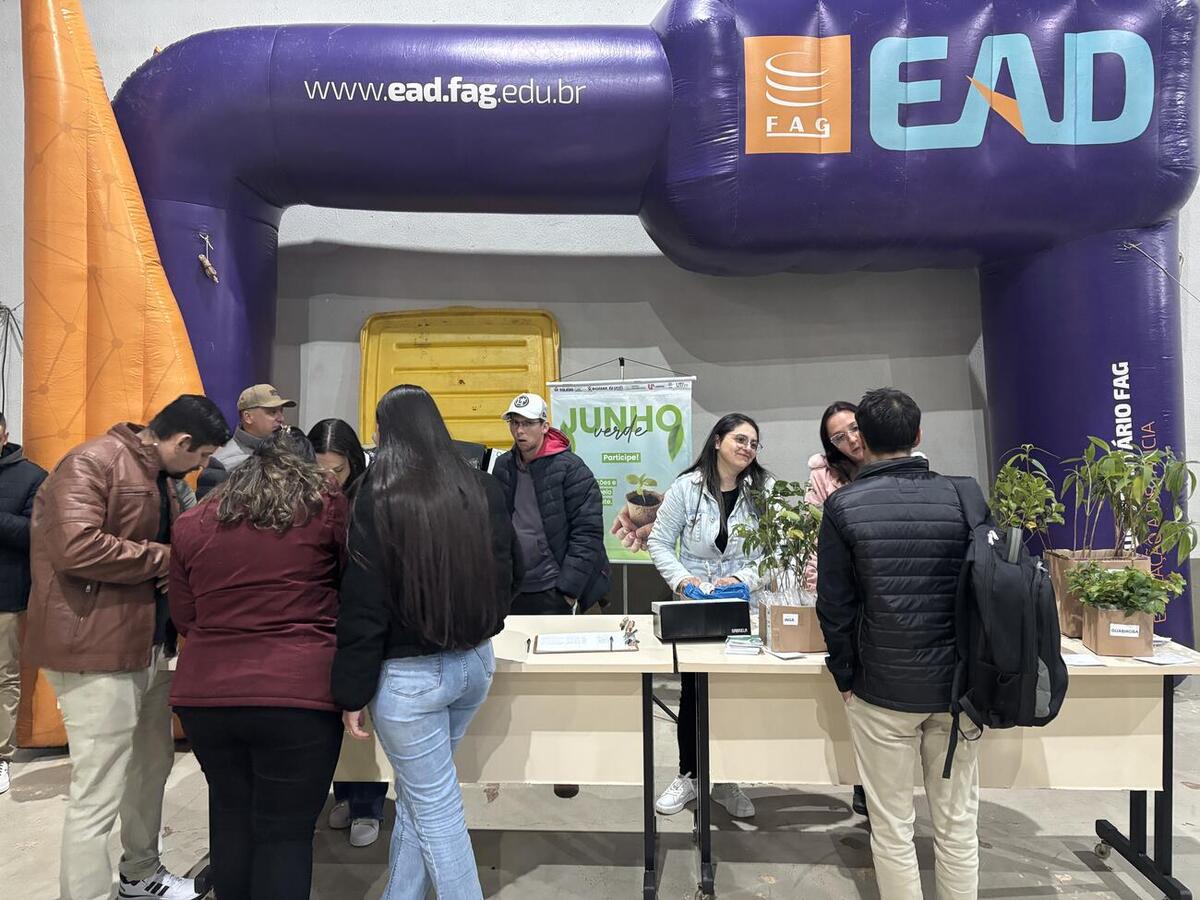 Computadores, monitores, pilhas, baterias e outros itens que já não funcionam mais foram entregues em evento realizado na noite desta quarta (25) com apoio da Sema