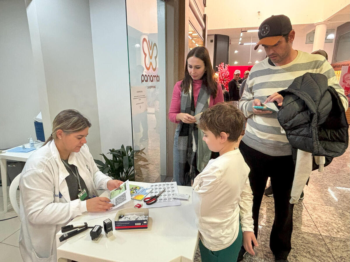 Mais de 700 doses de vacinas foram aplicadas no último sábado durante a campanha de vacinação no Shopping Panambi