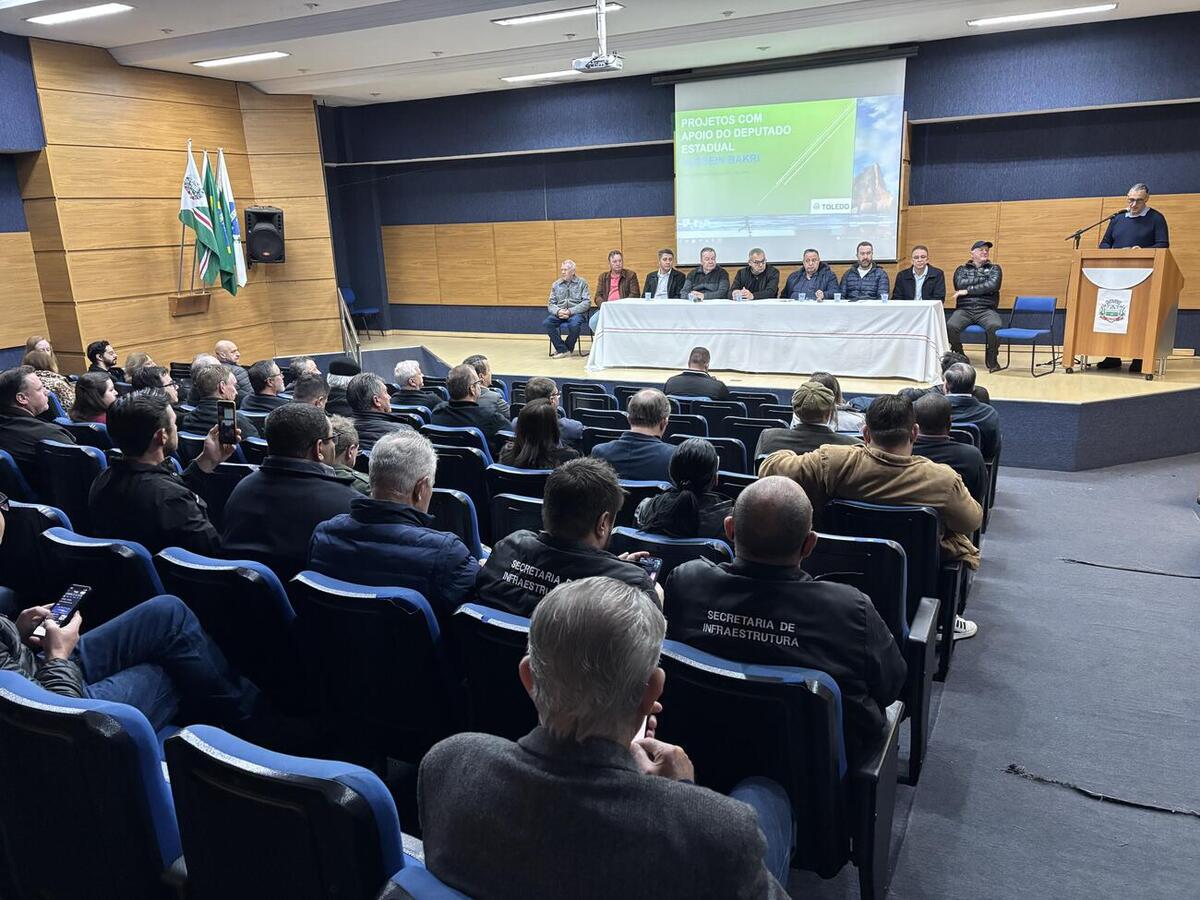 O deputado estadual Hussein Bakri anunciou R$ 134,5 milhões em recursos para infraestrutura e educação em Toledo