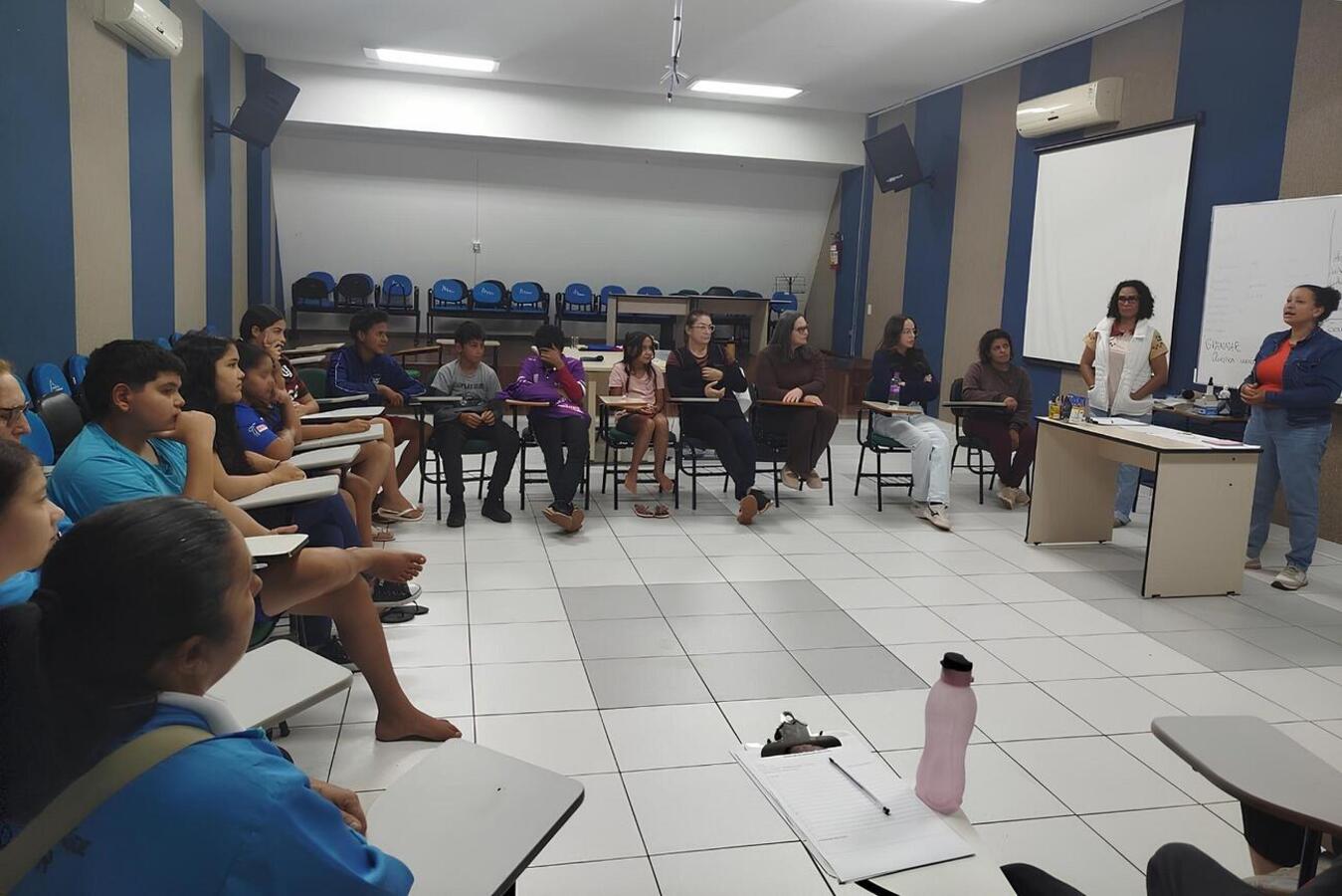 Realizada com adolescentes, atividade nesta segunda-feira (21) foi promovida em parceria com instituições da RPS, vinculada ao Plano Operativo Municipal