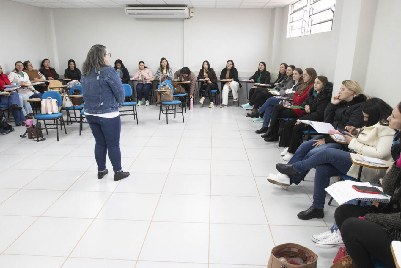 Cerca de 450 profissionais de centros municipais de educação infantil participam de formação que está sendo ministrada na Unopar/Toledo entre terça e quinta (1ª a 3)