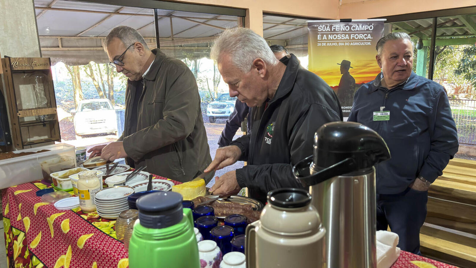 Assim como na abertura, reunião simples, na casa de produtores, marcou o encerramento das ações previstas pela Secretaria da Agricultura e Proteína Animal