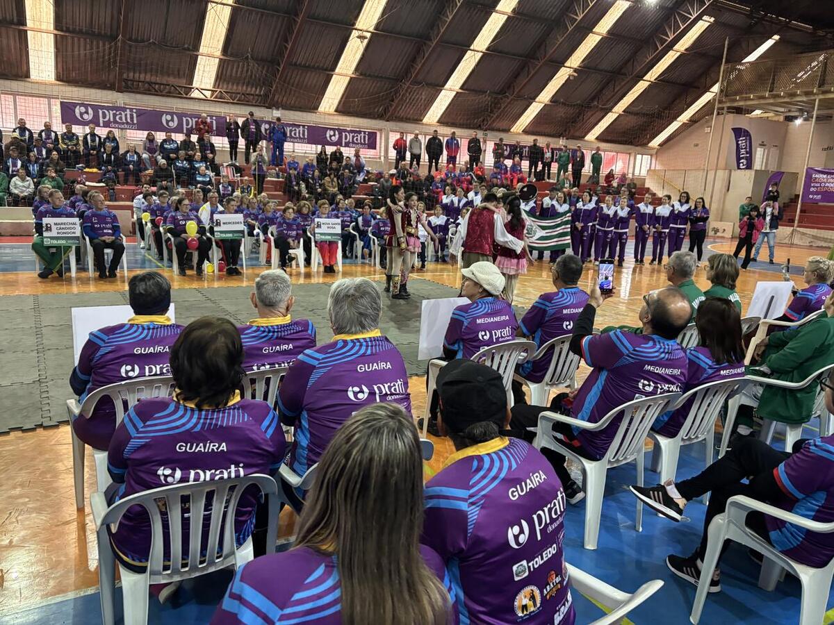 Os jogos acontecem nos espaços da AER Sadia, com aproximadamente 480 atletas de 12 municípios