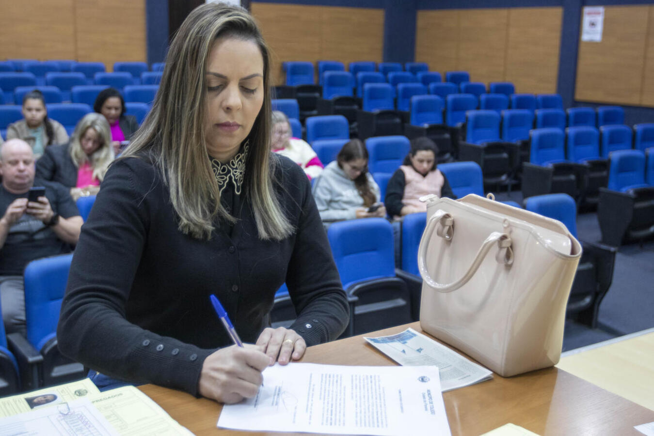 Recepção foi realizada na manhã desta quinta-feira (10) no Auditório Acary Oliveira; após assumirem o cargo, colaboradores já começaram a atuar em suas funções