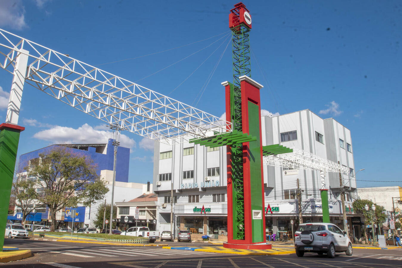 A Secretaria da Infraestrutura Rural e Urbana e de Serviços Públicos terminou uma revitalização nas estruturas do relógio localizado no Largo São Vicente de Paulo