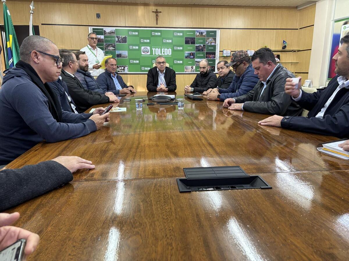 Texto foi sancionado pelo prefeito Mario Costenaro e autoriza serviços no limite de até R$ 200 mil