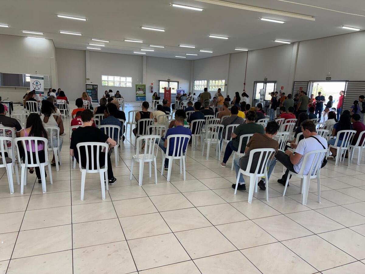 Nesta sexta-feira (1°) a Agência do Trabalhador estará disponibilizando 600 vagas de emprego para a comunidade do Jardim Coopagro