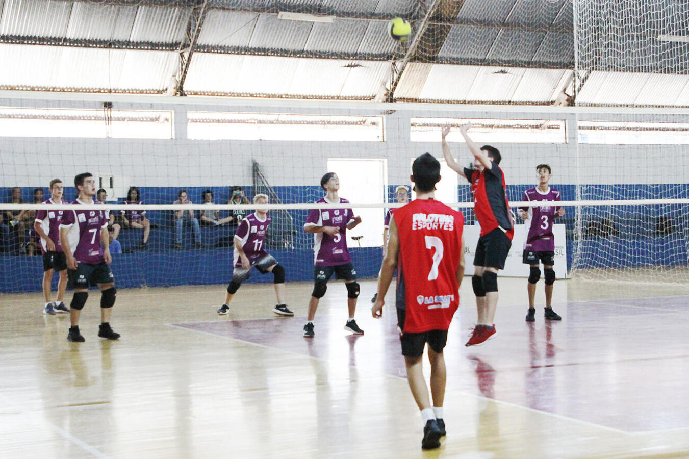 Renan Pedro de Seabra, atleta da Associação de Voleibol de Toledo (Avotol), foi convocado para defender as cores da seleção brasileira sub-17