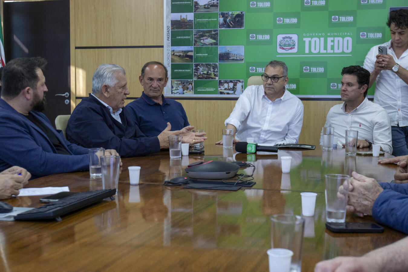 Guto Silva esteve em Toledo no final da tarde desta sexta-feira (15) e reafirmou o compromisso com as obras estruturantes do município