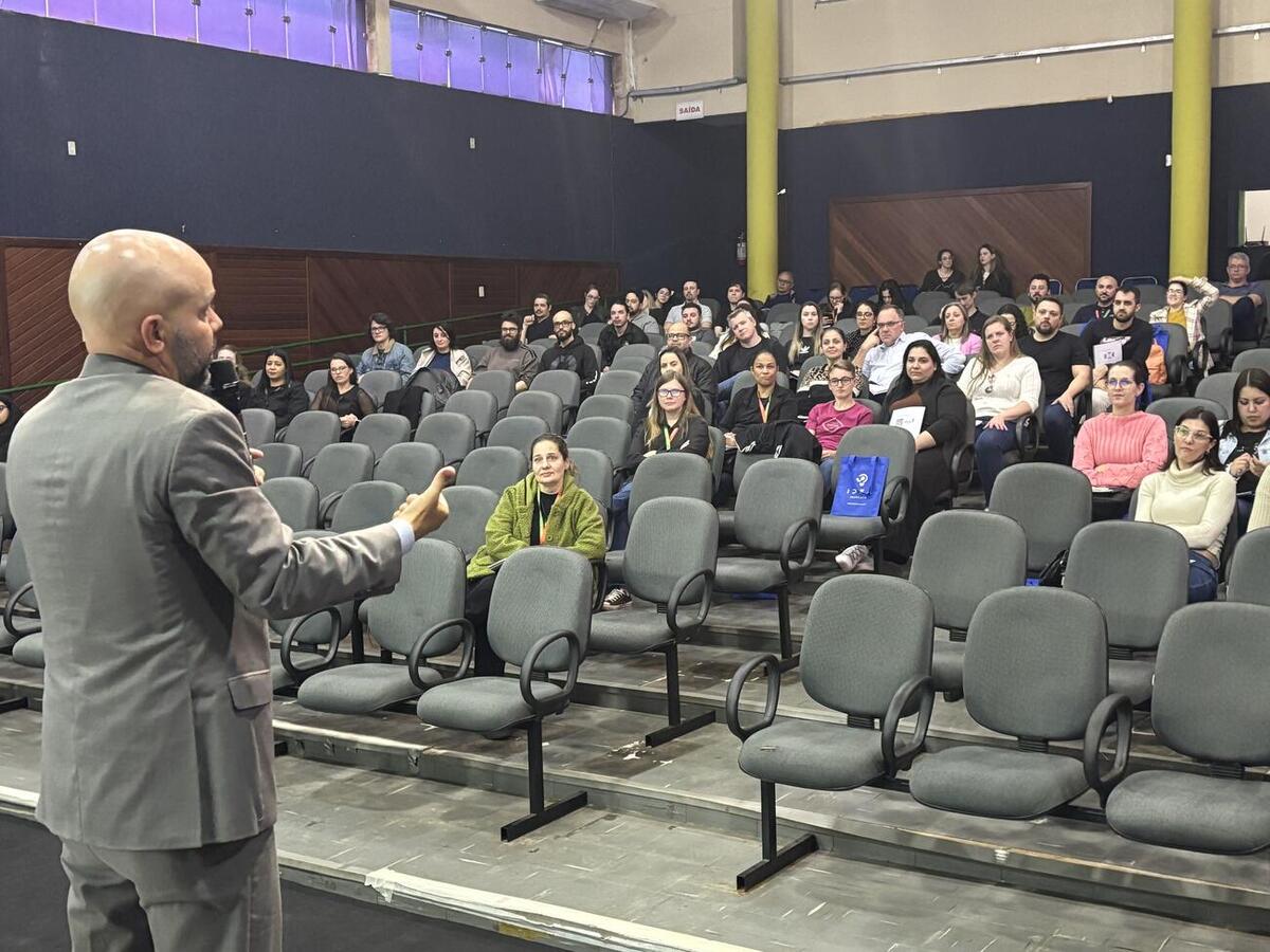Curso busca ampliar o conhecimento sobre procedimentos técnicos de acordo com a nova lei de licitações