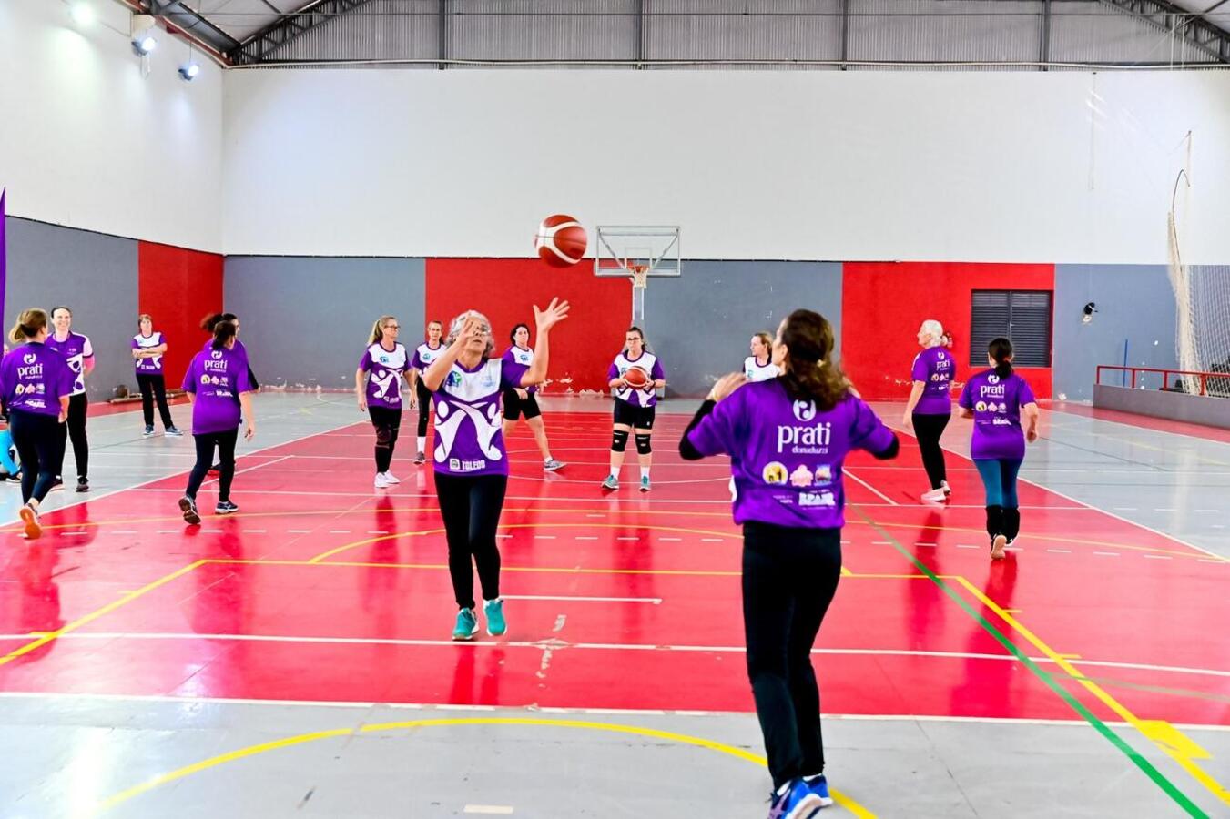 O Centro de Treinamento para Pessoas Idosas oferece um espaço para praticar esportes adaptados, a fim de promover saúde, mobilidade e bem-estar