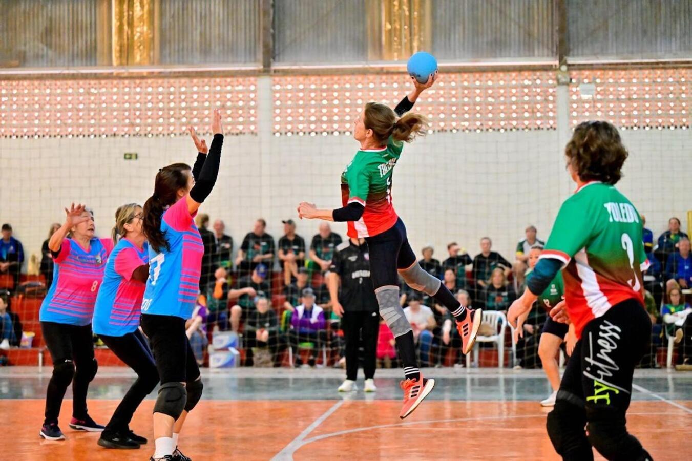 Competição realizada na semana passada, na AER Sadia, teve mais de 500 participantes, que disputaram 10 modalidades representando 12 municípios