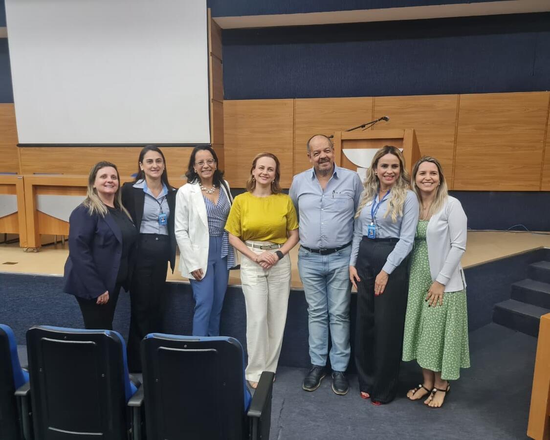 Formação integra o Tix Letramento e reuniu profissionais da rede municipal de educação