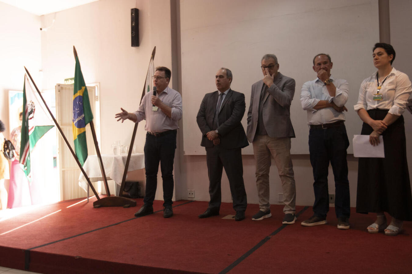 Autoridades e representantes de diversos setores da sociedade toledana marcaram presença em evento realizado nesta quinta-feira (4), no auditório do CJU Europa