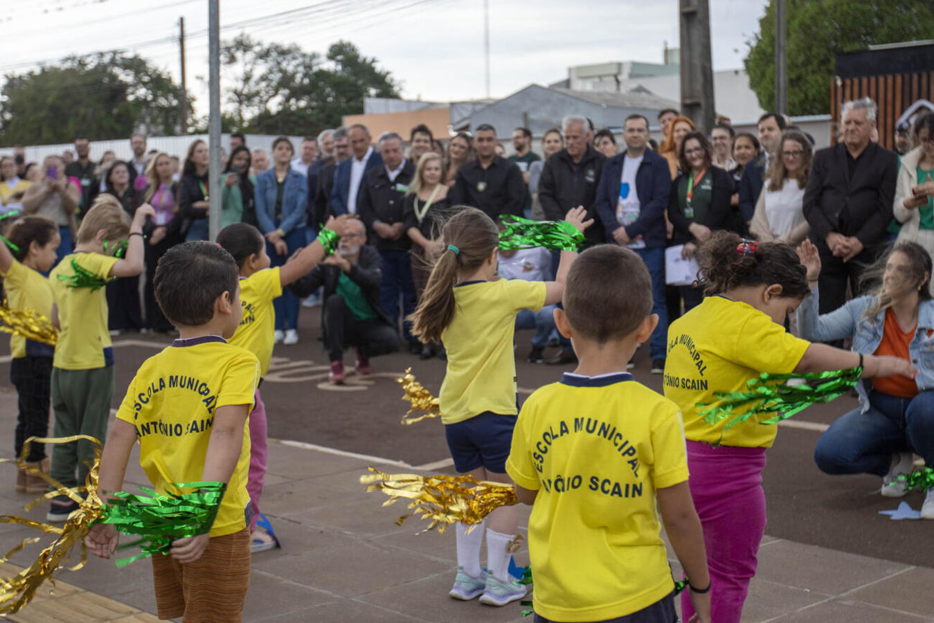 Execução do hino nacional, hasteamento de bandeiras e apresentação marcaram, na manhã de hoje (1º), o começo da programação alusiva à Independência do Brasil