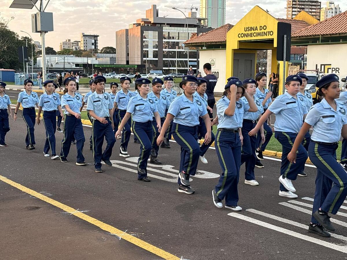 Evento, na tarde da última sexta-feira (29/8), contou com desfile da tropa e entrega de medalhas no Parque Ecológico Diva Paim Barth