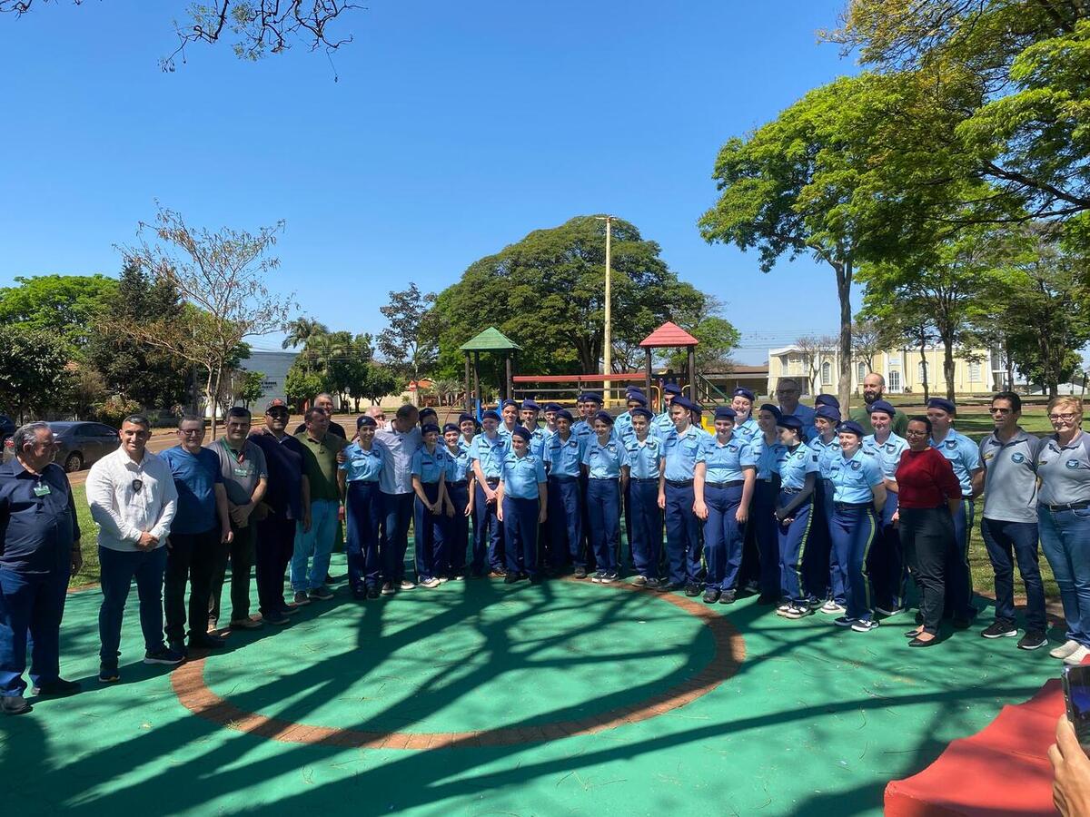 Nesta sexta-feira (12) a Prefeitura de Toledo realizou uma cerimônia na Praça das Comunidades, em Vila Nova, a fim de apresentar as novas conquistas do distrito