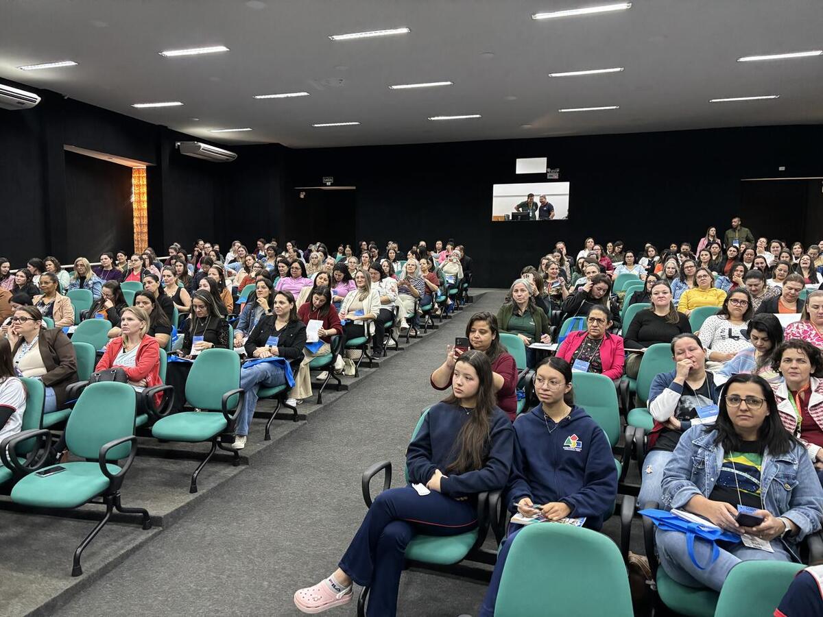 Com workshop, palestras e uma mesa-redonda, evento lota auditório do Premen