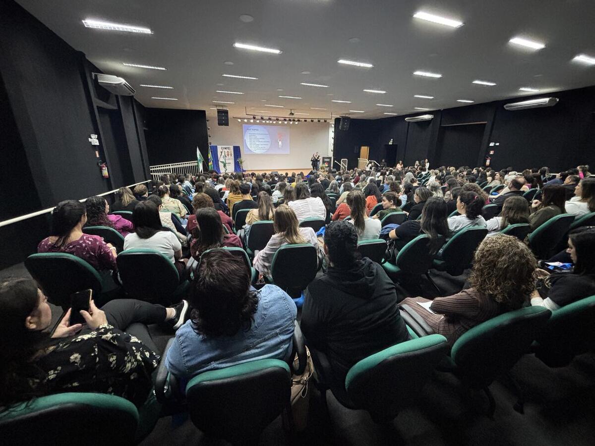Com workshop, palestras e uma mesa-redonda, evento lota auditório do Premen