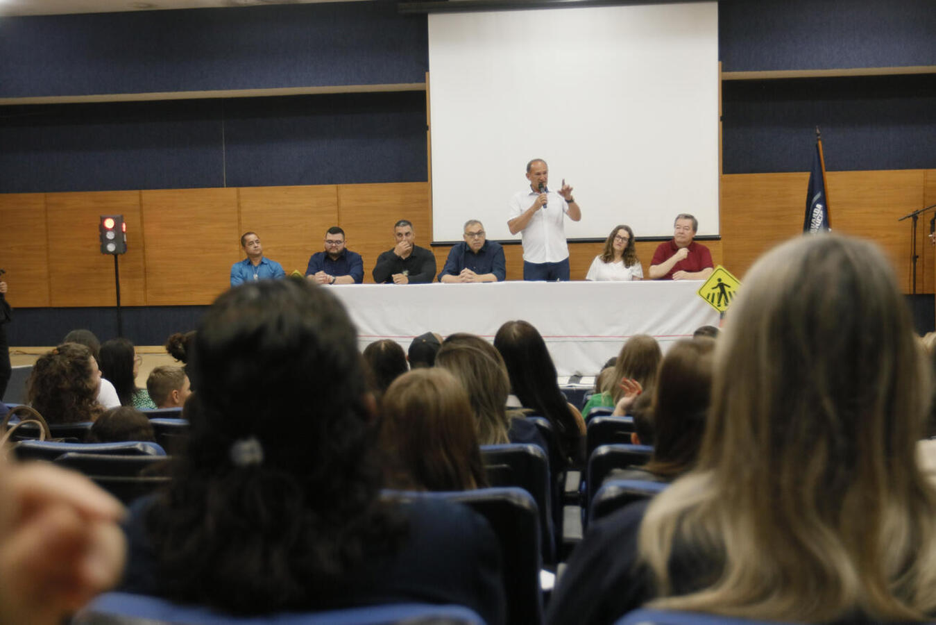 Com direito a certificado e presentes, alunos das 36 escolas municipais de Toledo foram as estrelas de evento realizado na manhã desta quinta (18) no Auditório Acary Oliveira
