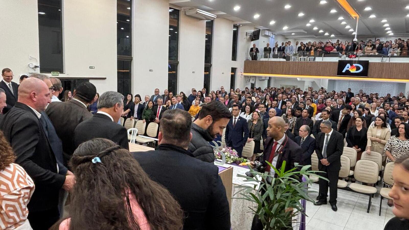 Promulgação aconteceu no fim de semana, durante encontro do prefeito Mario Costenaro com ministros evangélicos na Assembleia de Deus em Toledo