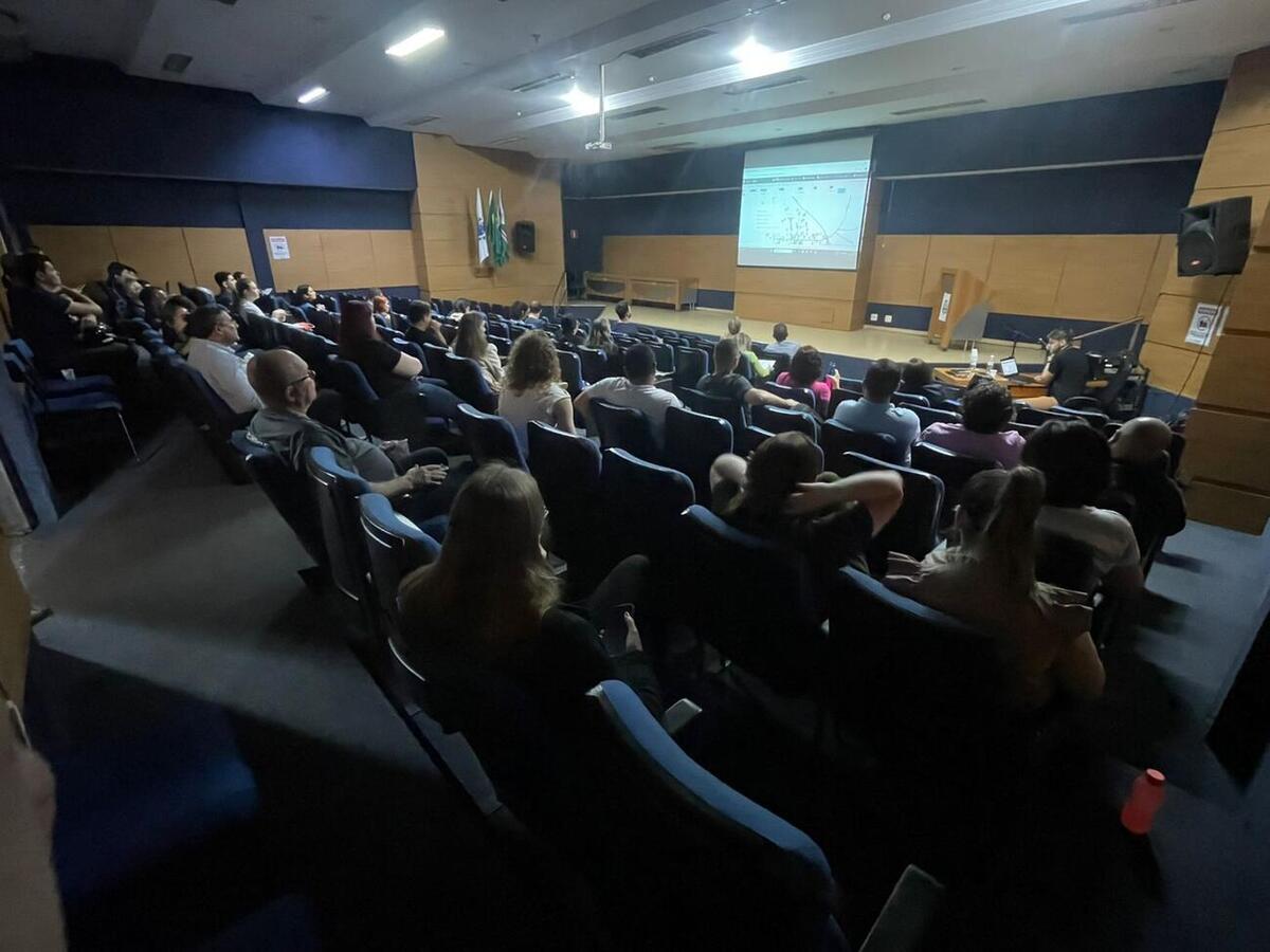 Com a participação de 66 pessoas, o treinamento atendeu servidores que recebem e respondem os protocolos de denúncias do município