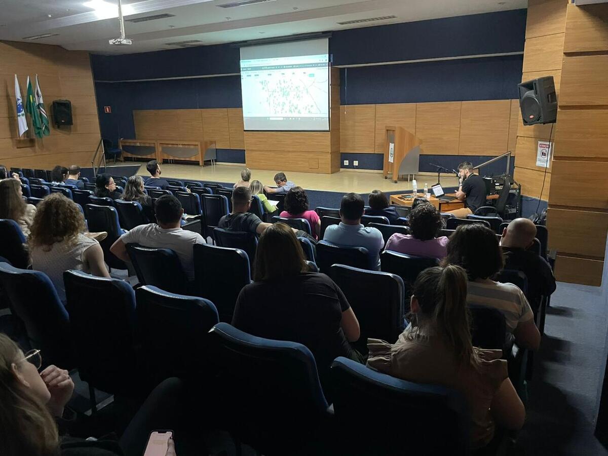 Com a participação de 66 pessoas, o treinamento atendeu servidores que recebem e respondem os protocolos de denúncias do município