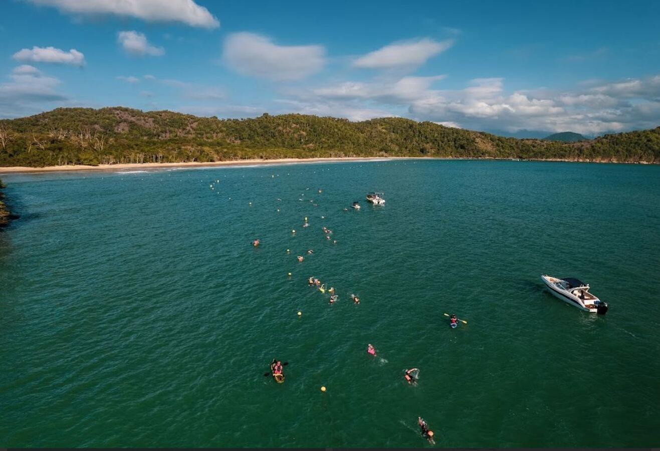A competição contou com 300 atletas que nadaram 21 km em 3 dias
