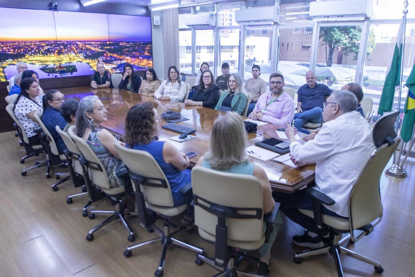 Ato realizado na Sala de Reuniões do Gabinete do Prefeito na manhã desta quinta (2) reconheceu colaboradores que saíram da ativa entre julho e agosto deste ano