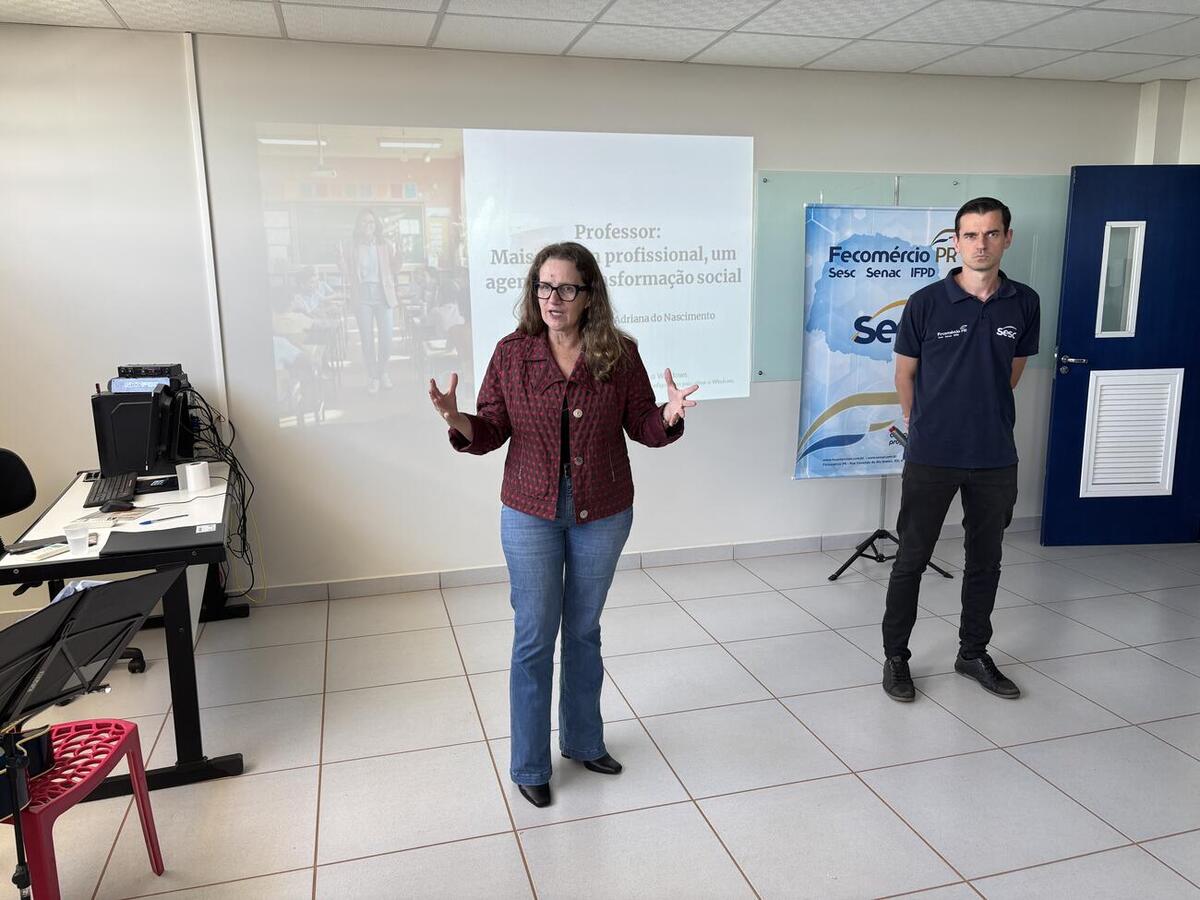 Tarde de reflexão e confraternização reuniu, na Unopar/Toledo, nesta segunda-feira (13), 68 diretores e coordenadores da rede municipal de ensino