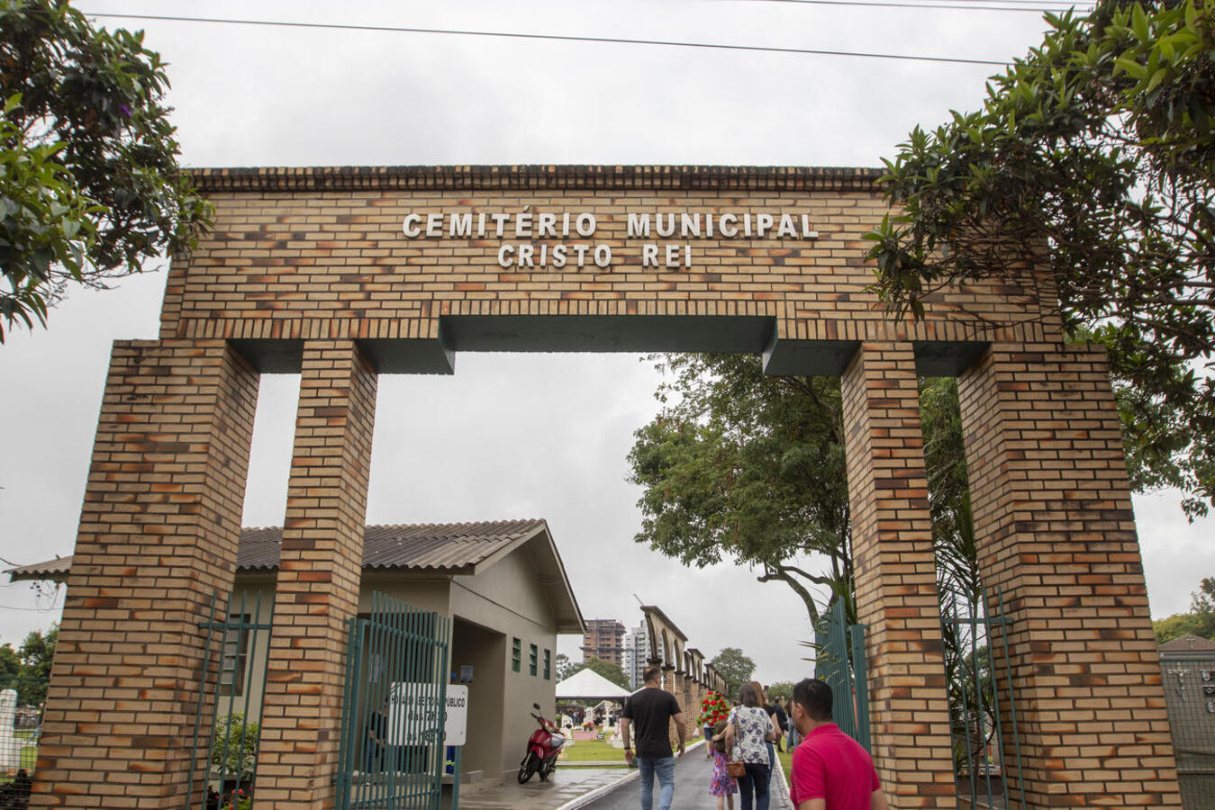 Com missas ao longo do fim de semana e grande movimento esperado, algumas  ruas estarão interditadas para melhor circulação da população