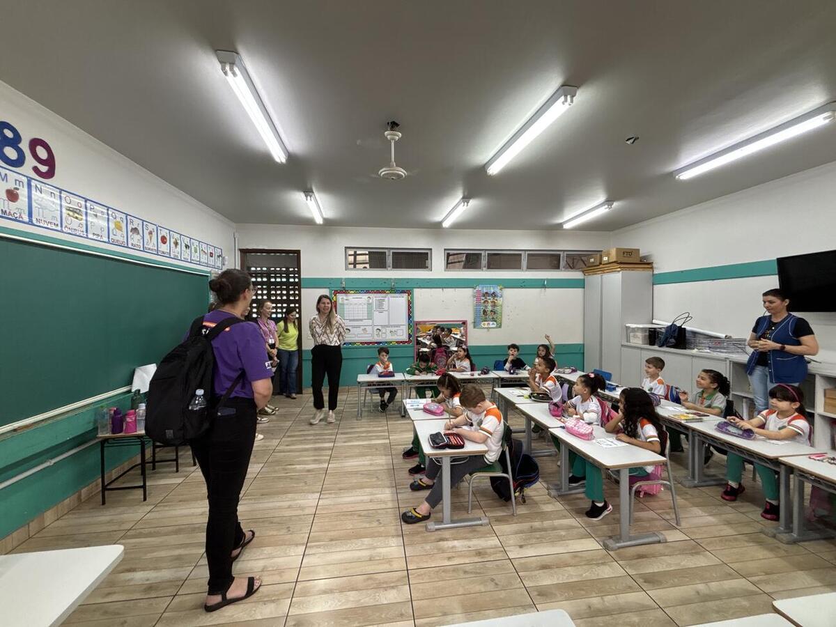 Educadores de Cmeis e escolas tiveram a oportunidade tirar suas dúvidas acerca do funcionamento da plataforma “Iônica”