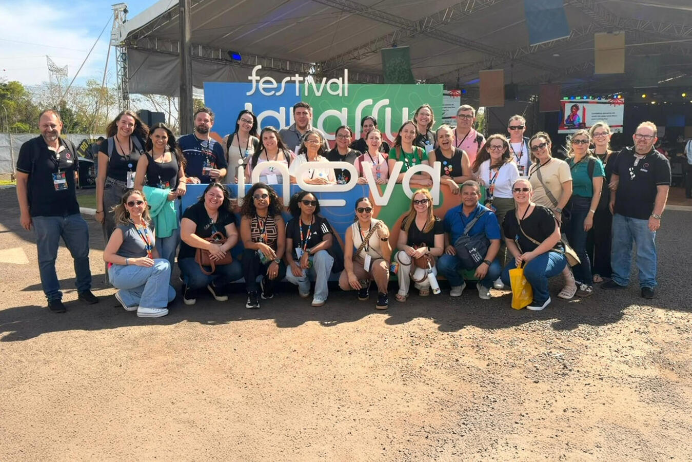Smed foi representada por 35 educadores em congresso realizado entre quarta e sábado da semana passada (22 a 25) nas instalações do Itaipu Parquetec, em Foz