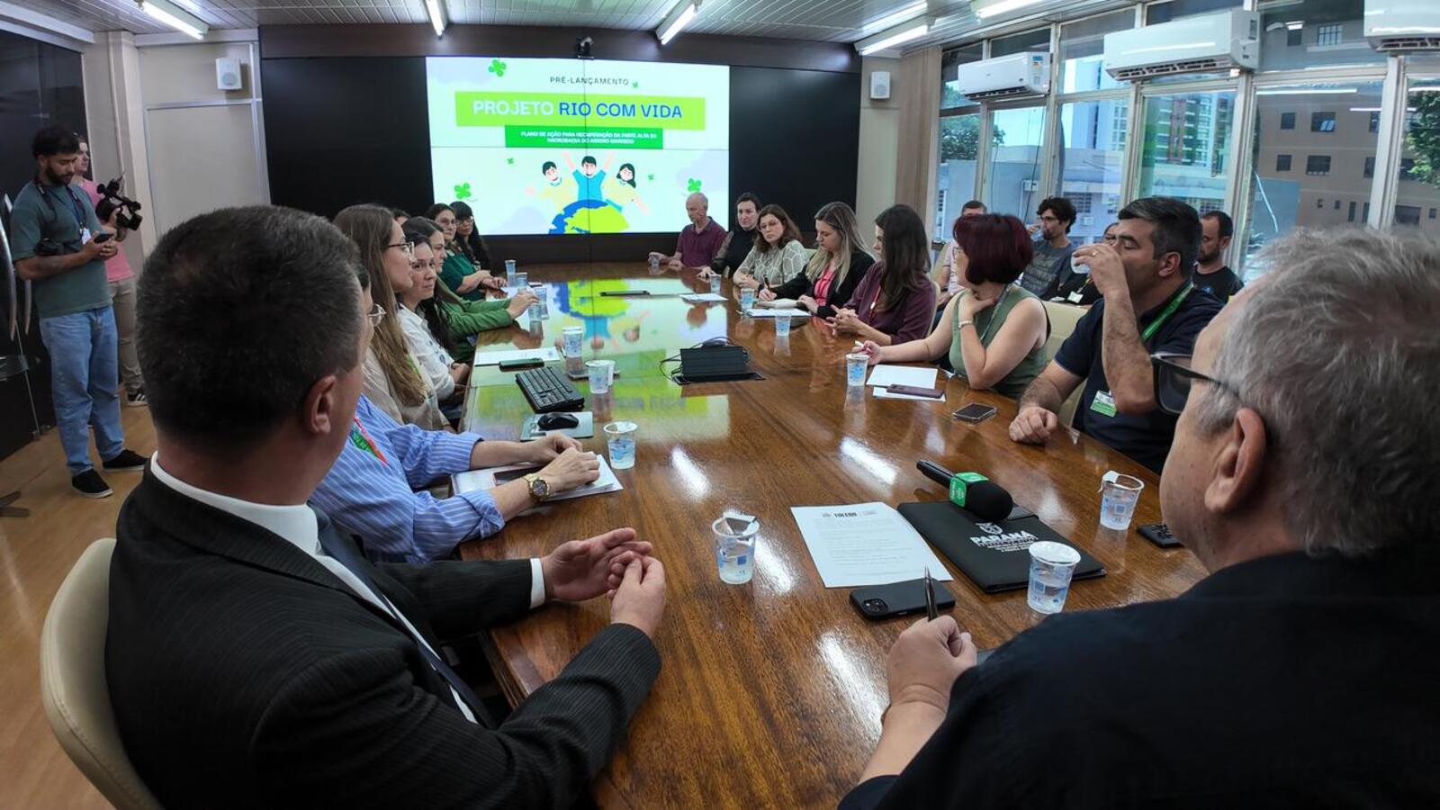 Pré-lançamento realizado na tarde desta sexta (10), na Sala de Reuniões do Gabinete do Prefeito, sinaliza que ações planejadas começarão a sair do papel